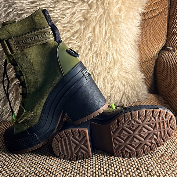 Converse new boots suede boots ☝🏽 - Picture 4 of 4